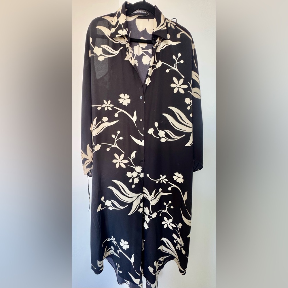Ermanno Scervino Black and White Floral print Elegant Kaftan Dress, Unique